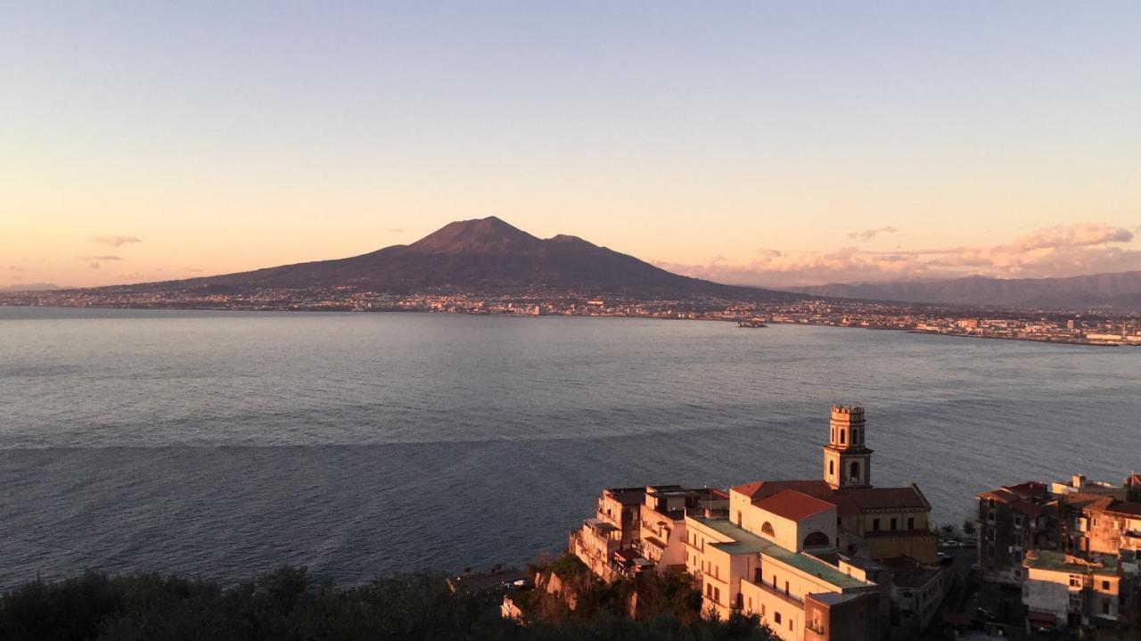 A Plane In The Sky Villa Castellammare di Stabia Exterior photo